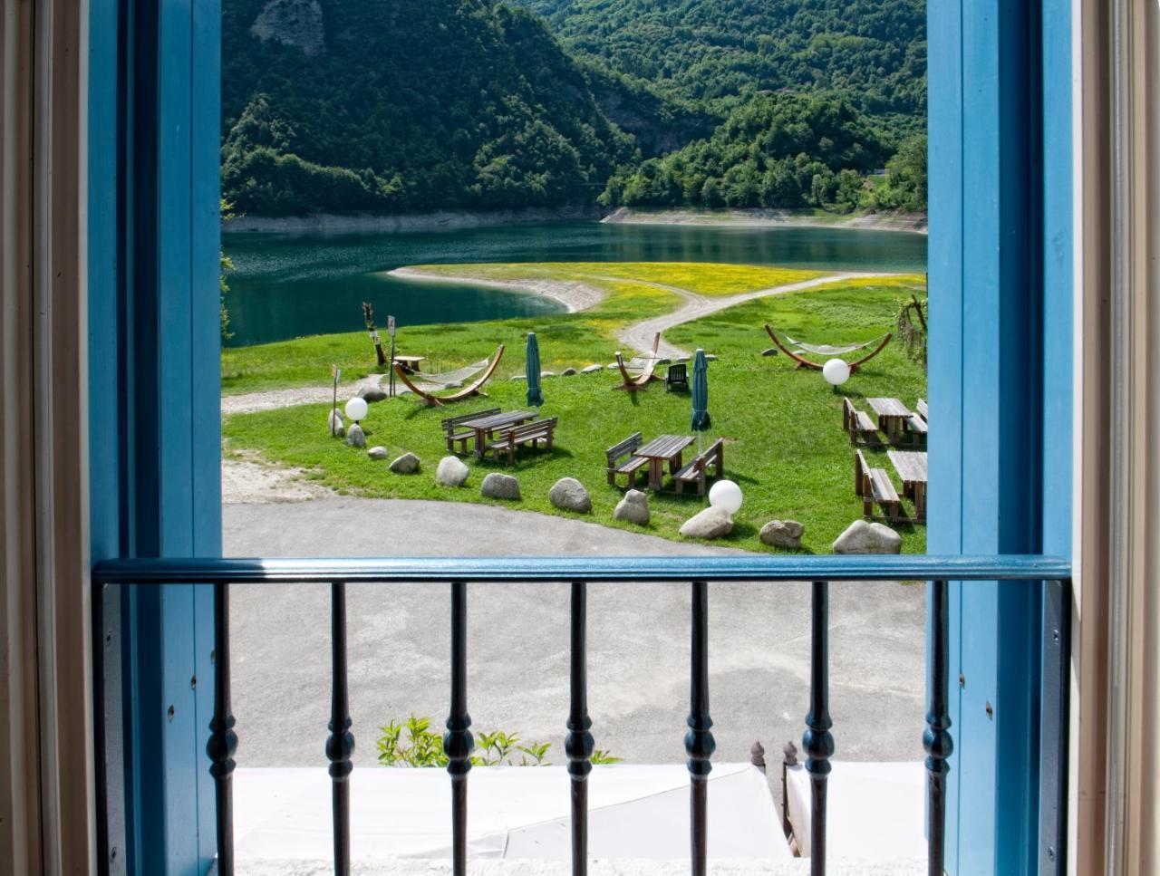 Albergo Parigi Arsie Exterior foto
